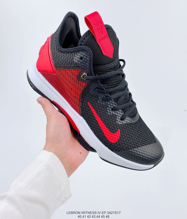 耐克nikelebornwitness4代詹姆斯耐磨实战休闲时尚百搭篮球鞋