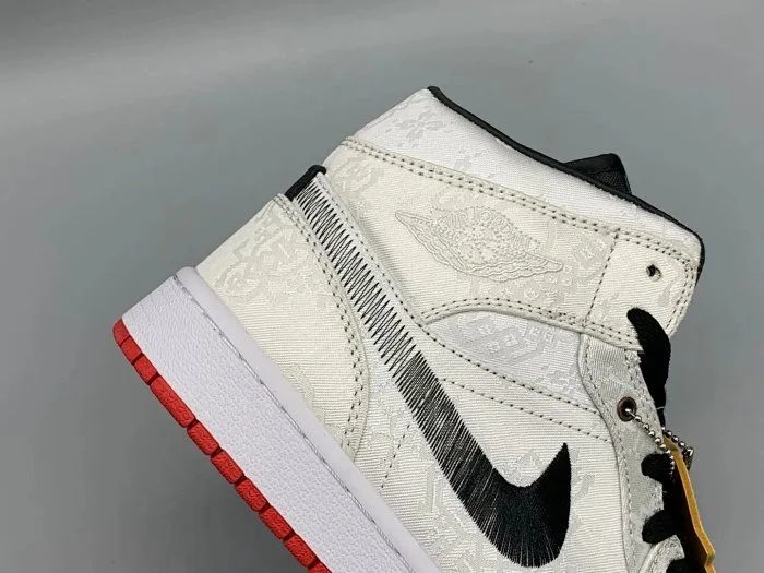 直降100块冠希哥设计爆款公私级aj1白丝绸铜钱可撕开版本情侣篮球鞋元