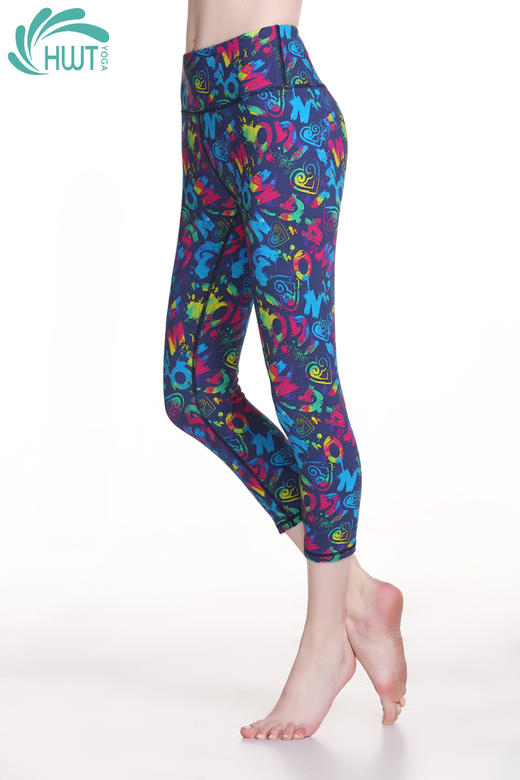 《捡漏专场  不退换》HWT七分彩色字母修身简单小脚裤瑜伽裤跑步裤 商品图2