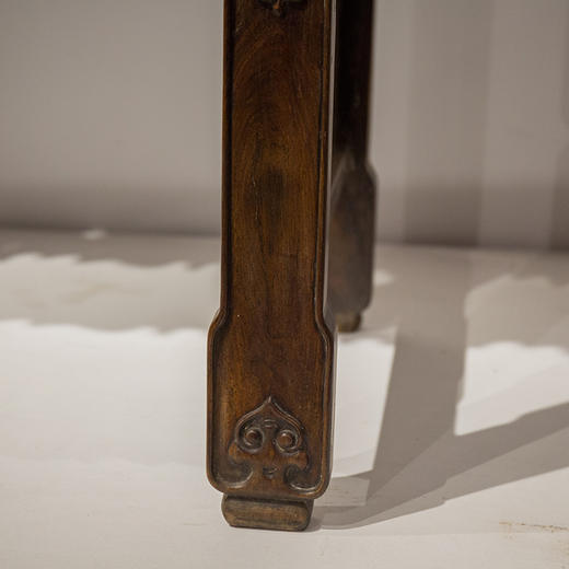 清代  红木灵芝纹书卷式琴桌 商品图4