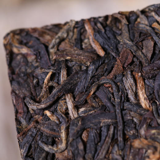 澜沧古茶2004年007早春乔木大砖干仓普洱老生茶经典口粮 250g 商品图7