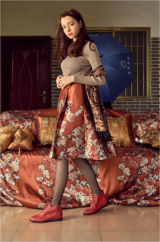 【伯妮斯茵】文艺复古印花半裙--读书的卡美伊--《画尽世界光影，只为挚爱的女人》6B6621 商品图1