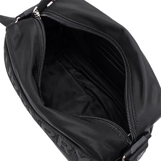 BURBERRY 巴宝莉  男士徽标装饰单肩斜挎包 8011596 商品图5