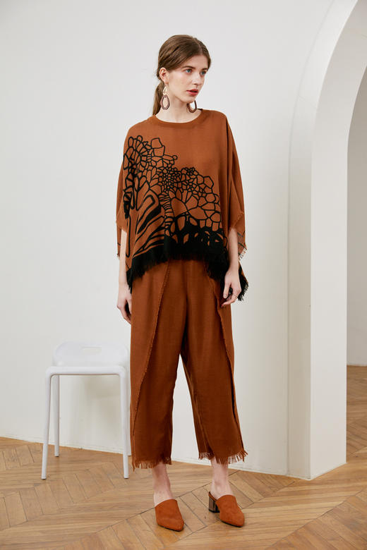  四季之衣 | 羊绒印花斗篷女上衣 SJF92W700B 商品图0