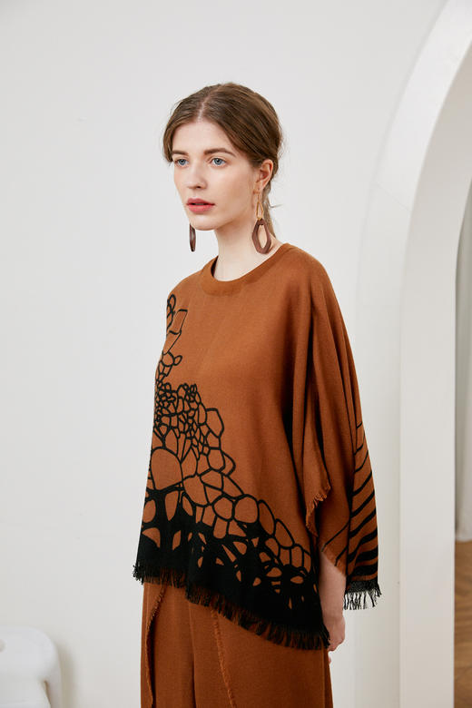  四季之衣 | 羊绒印花斗篷女上衣 SJF92W700B 商品图1