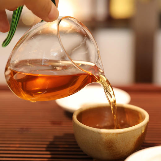 澜沧古茶2006年007大饼普洱茶老生茶云南茶叶口粮生普357g 商品图4