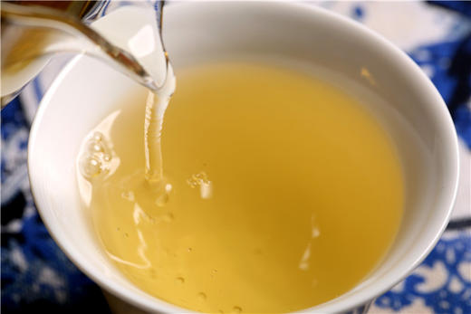 霸道香浓 滋味酽厚  大富赛•古树私藏饼（2016） 商品图13