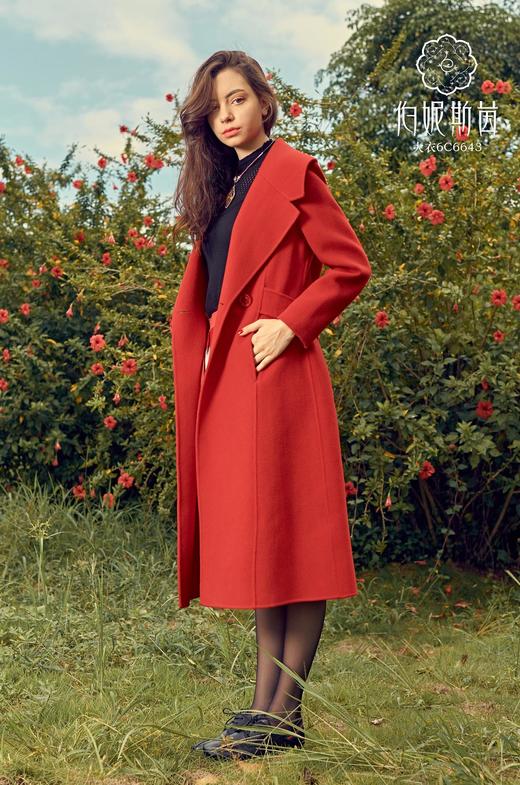 【伯妮斯茵】优雅气质中长款纯色绣花毛呢大衣 6C6643 商品图3