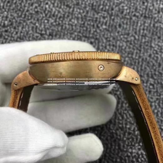 XF出品：沛纳海PAM507 全新打造，PAM507，带有动能显示的青铜神器。圈口再次升级，圈口小钉圆润而不搁手，质感再次提升。搭载复刻P.9002机芯 进口小牛皮，柔软而贴手，戴起来很舒 商品图5