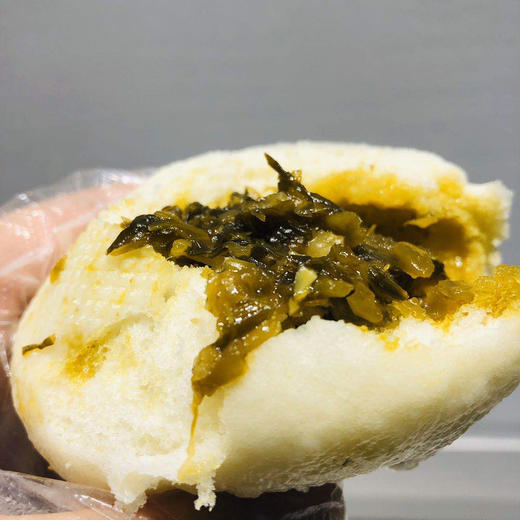 桃花点点酸菜肉丝包10个袋蒸着吃汁多更美味