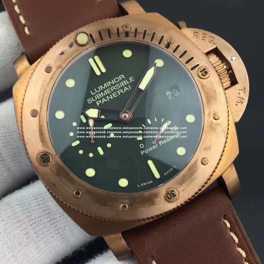 XF出品：沛纳海PAM507 全新打造，PAM507，带有动能显示的青铜神器。圈口再次升级，圈口小钉圆润而不搁手，质感再次提升。搭载复刻P.9002机芯 进口小牛皮，柔软而贴手，戴起来很舒 商品图9