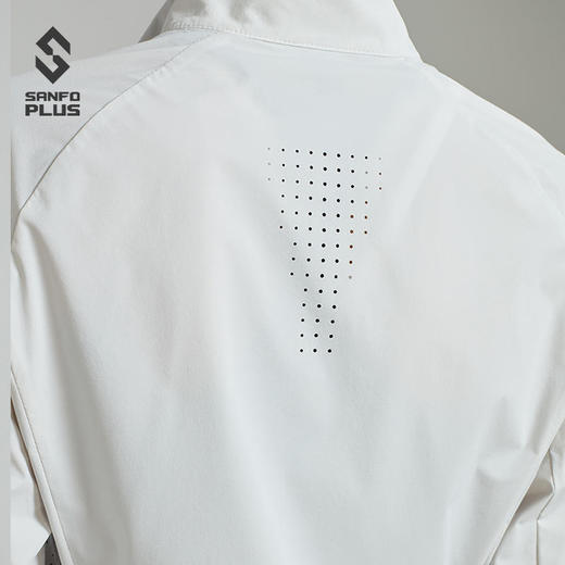 三夫sanfoplus 女款轻风跑步夹克-18037 商品图3