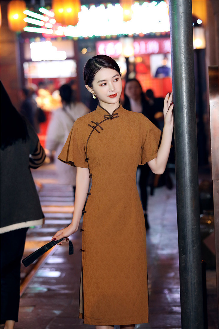 sky21174时尚改良中长八扣喇叭袖棉麻旗袍