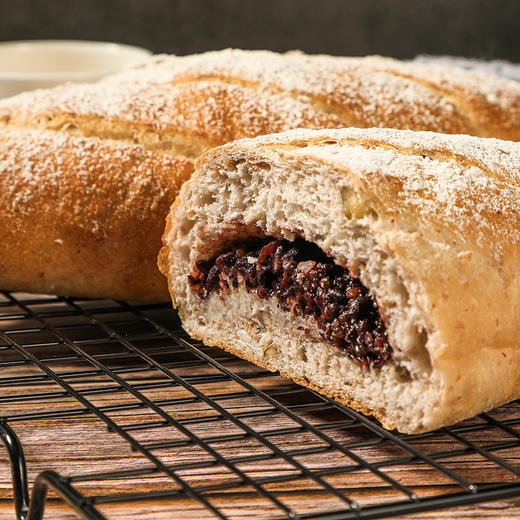 【预定】紫米芋泥软欧包（上午7点后预定，第二天下午出货） 商品图0