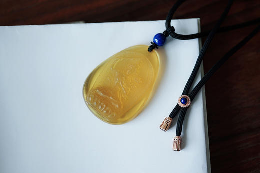 文殊菩萨·墨西哥蓝珀雕件水滴形吊坠 商品图5