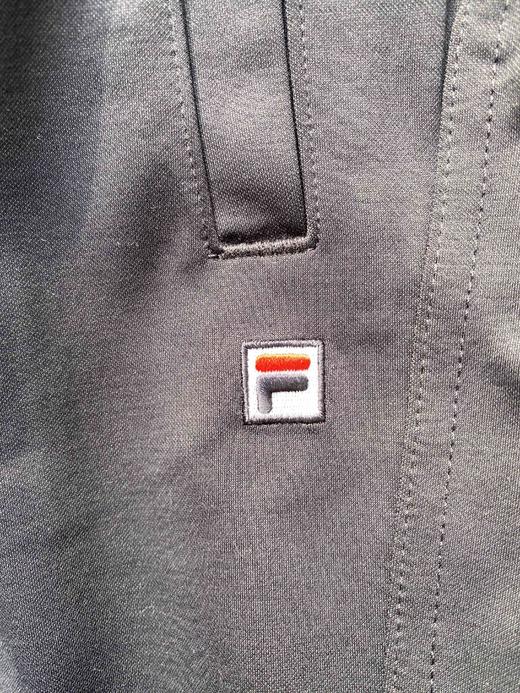 Fila 女款秋季弹力黑色九分裤 松紧腰 商品图5