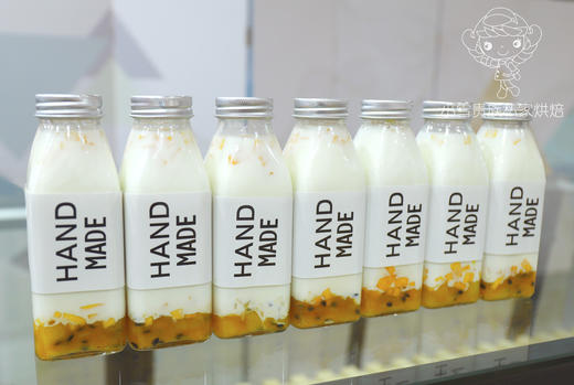 草莓牛乳（用的唯品牛乳，一定要摇匀吸管喝） 商品图5