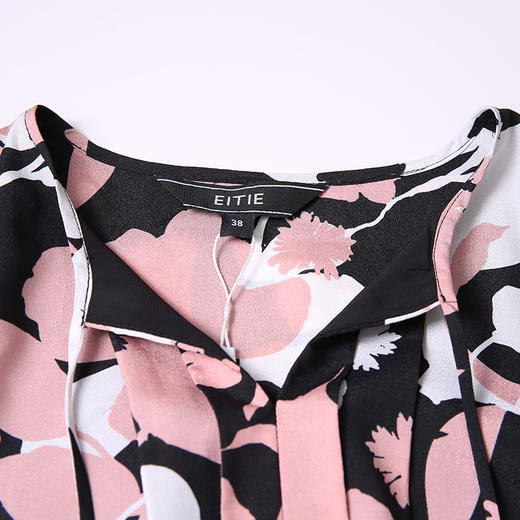 EITIE爱特爱秋季时尚通勤百搭显瘦系带减龄印花H版上衣女6013709 商品图7