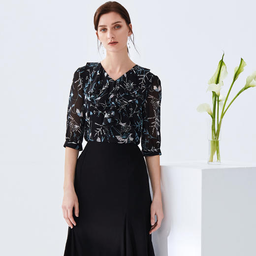 EITIE爱特爱夏季新款时尚通勤百搭印花直筒显瘦短上衣女5913631 商品图2