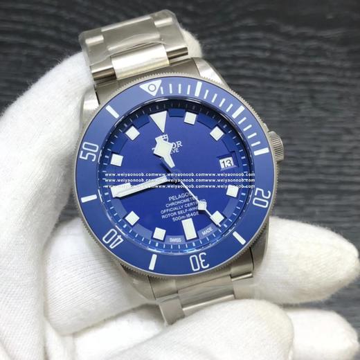 XF帝舵领潜型战斧（XF升级v3版），是市场上一款最完善的机械潜水腕表，升级并且加强了圈口和字面钉的蓝光刻度，不忘初“芯” 商品图12