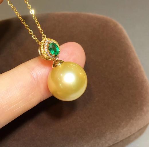 【天然南洋金珍珠吊坠】18k金钻石祖母绿镶嵌,珠子正圆强光几乎无暇