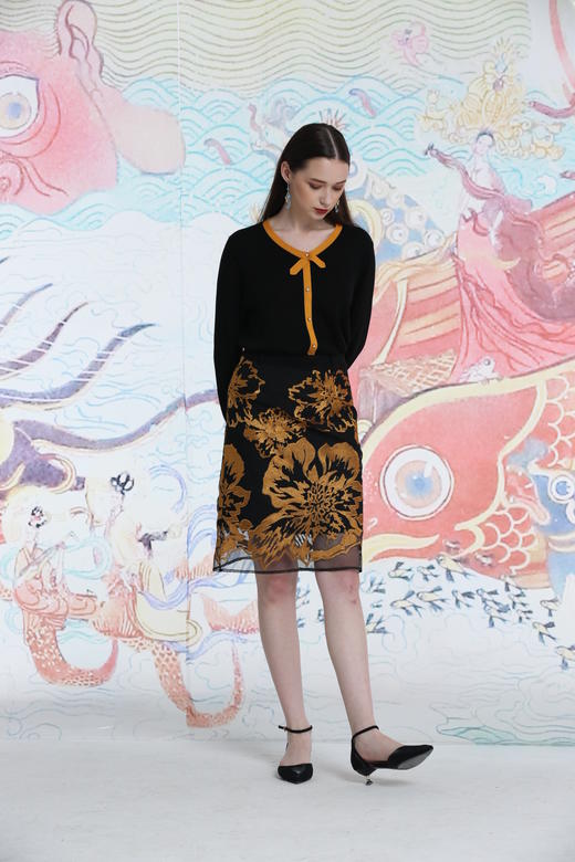 1E6035--赤金色针织衫--神光离合--《LSF》 商品图1