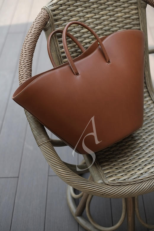 Little Liffner 栗棕色/灰褐色/米白色大号牛皮郁金香型手提包 商品图4