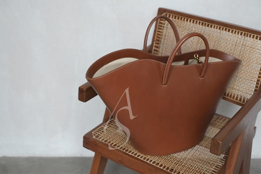 Little Liffner 栗棕色/灰褐色/米白色大号牛皮郁金香型手提包 商品图6