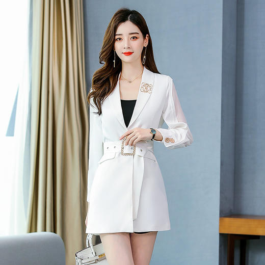 LJY-YJ205-0111春季新款女装一粒扣外套 商品图3