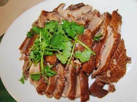 鸥汀卤鹅肉