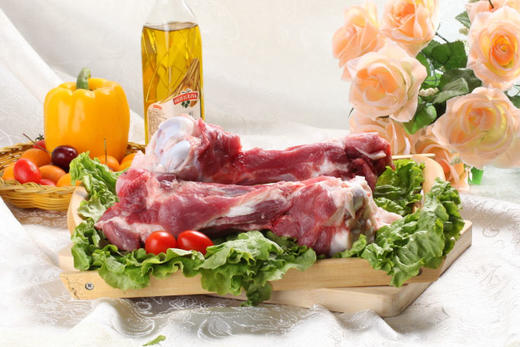 五肉联会员店  大红门  鲜带肉前棒骨1kg 商品图3