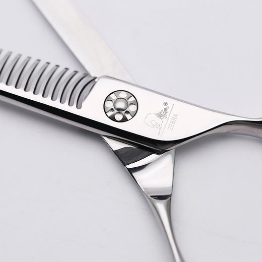 ZEBRA斑马剪刀E602665 牙剪/调量剪/无痕牙剪/打薄剪/去发量10-15%/ 平齿/26根齿/正刃/6寸 商品图3