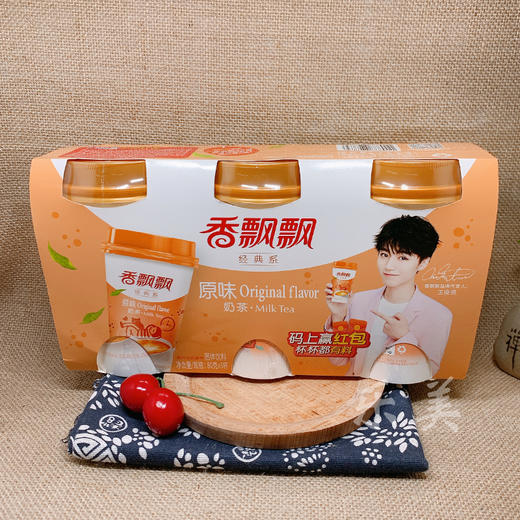 香飘飘奶茶冲饮杯三连瓶装 商品图5