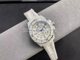 FR 香奈儿J12系列H2560腕表，38mm。率性登场【表壳】采用与原厂同样的高科技精密陶瓷打造。颜色，光泽和重量能百分百吻合原装。高科技陶瓷不仅质地轻，硬度高。还具有恒温的特性，可吸收人体体表温度