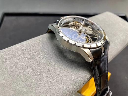 王者归来.BBR荣誉推出全新升级版王者系列陀飞轮腕表.型号RDDBEX0393。做为BBR制表师，首先特别感谢所有支持我们的爱表者们。       复刻腕表总是有一些不可或缺的地方、但我们尽所有能力在 商品图13