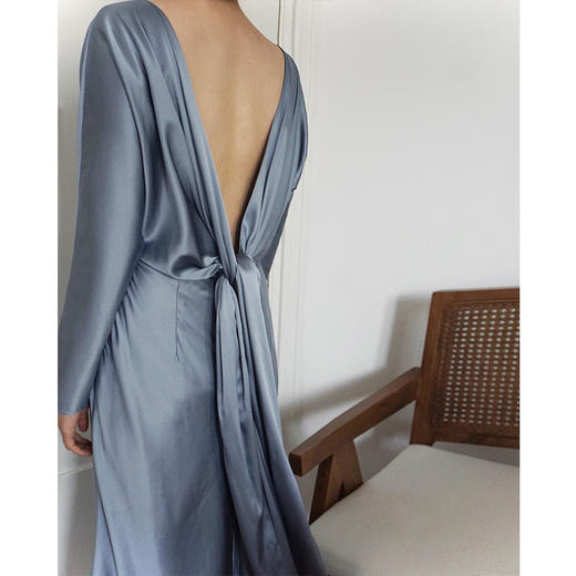 Viktoria Chan | SS2055 Katlin Knot Silk Dress [露背连衣裙 前后两面穿] 商品图11