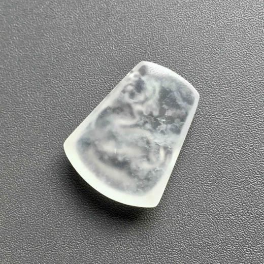 高冰到玻璃种雪花棉厚庄翡翠鹿牌 商品图4
