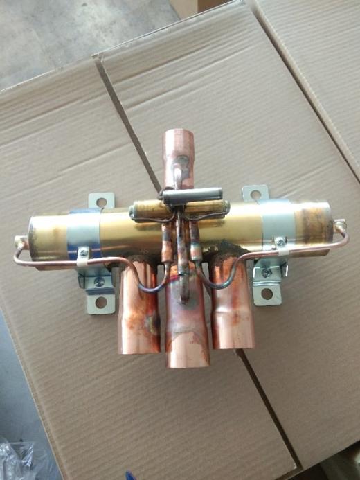 40P四通换向阀带线圈 商品代码55026 商品图1