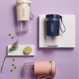 摩飞（Morphyrichards）榨汁机 便携式充电迷你无线果汁料理随行杯MR9600