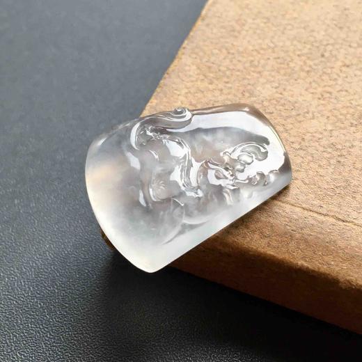 高冰到玻璃种雪花棉厚庄翡翠鹿牌 商品图1