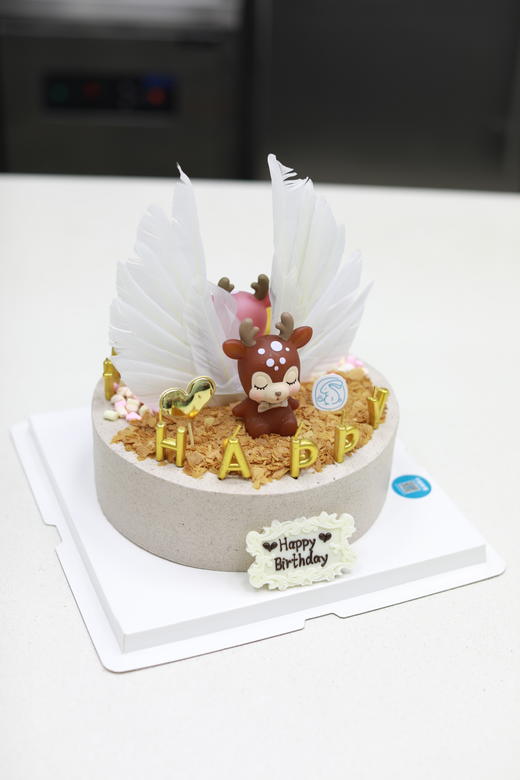 双面小鹿奥利奥咸奶油蛋糕 商品图0