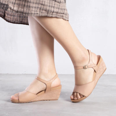 T93976-1 真皮凉鞋女 2020夏季新款简约坡跟女鞋高跟牛皮鱼嘴鞋 商品图1