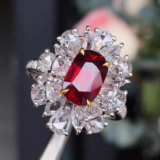 无烧红宝石戒指pigeonblood无烧鸽血红211克拉高品质真正玻璃体颜色很