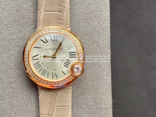 鳄鱼皮，美版白气球来啦！灰色表带与正品实物完全没有色差！赠送旅行礼品套装！卡地亚Ballon Blanc de Cartier系列！尺寸30mm！专柜正品同步版本！我家从专柜8w多真金白银买来的 商品图4