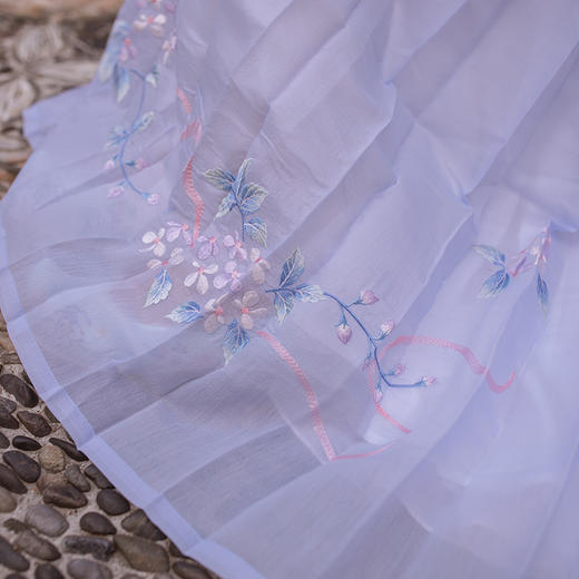 徽音明制交领大襟袄 商品图3