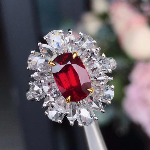 无烧红宝石戒指pigeonblood无烧鸽血红211克拉高品质真正玻璃体颜色很