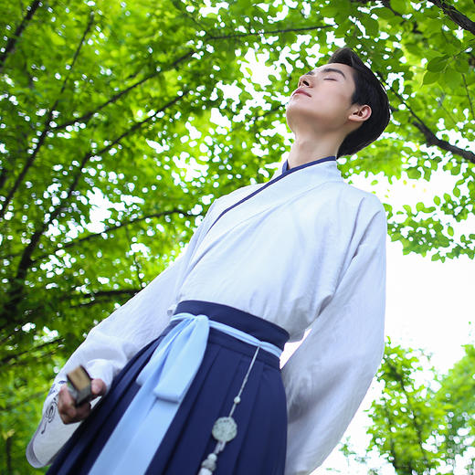 重回汉唐锦瑟汉服男原创刺绣交领衣裳襦裙