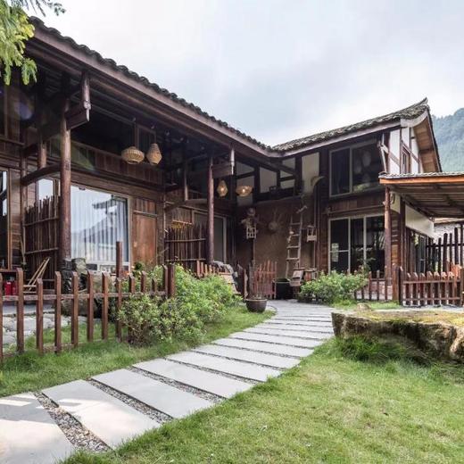 天台山下这家绝美民宿,梦里也能听见溪声!