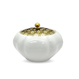 花窗舞影-熏香炉