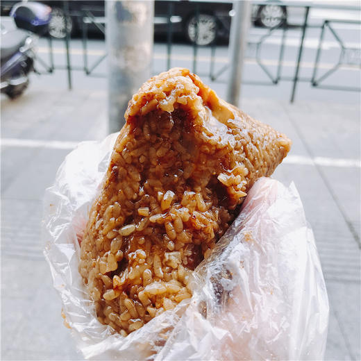 【本店热销】上海粽王鲜肉粽&蛋黄肉粽 240克左右/个， 弄堂里的美味粽子 正宗上海口味 商品图1